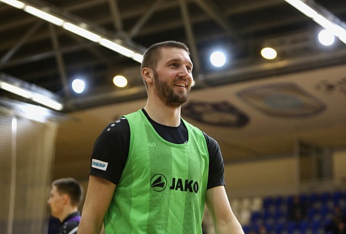 Игрок футзального клуба «Тюмень» Андрей Батырев: «Со своими детьми всегда посложнее»