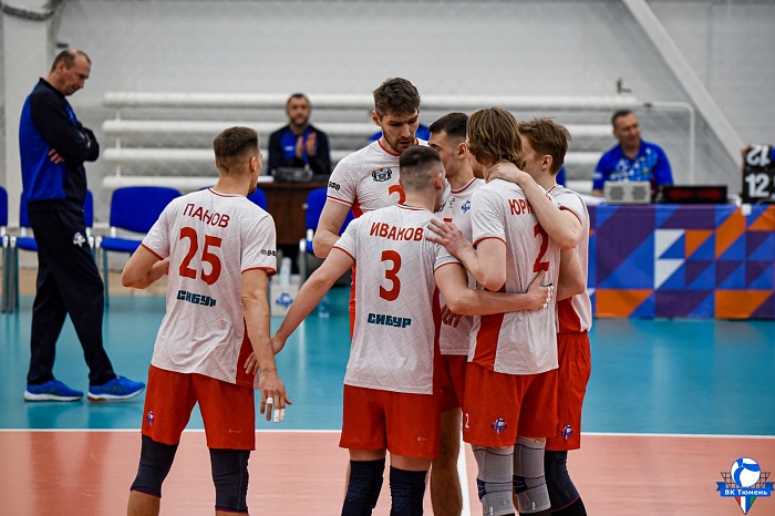 Волейболисты «Тюмени» одержали волевую победу над казанцами