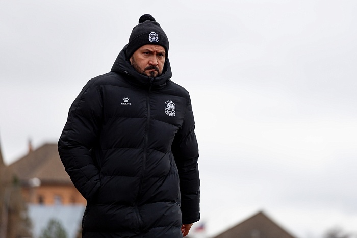 Главный тренер футбольного клуба «Тюмень» Тимур Касимов: «Поверьте, играть на результат сложно»