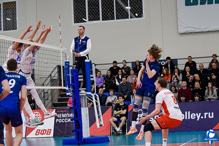 Тюменцы во второй раз обыграли волейболистов из Казани