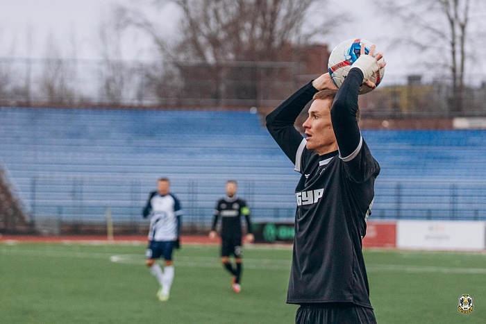 Защитник футбольного клуба "Тюмень" Павел Шакуро: "Мы ехали за победой, но фортуна отвернулась от нас сегодня"