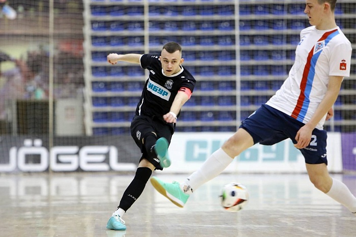 Капитан дубля «Тюмени» сыграет в чемпионате Таджикистана по футзалу