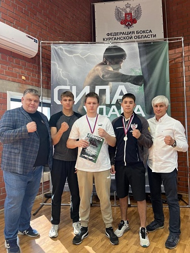 Тюменские боксёры завоевали медали на чемпионате Урала по удару на силу