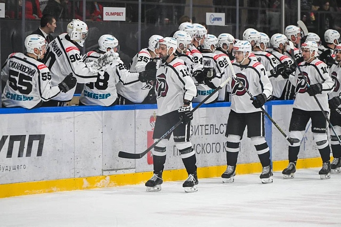 Хоккейный клуб «Рубин» одержал в Перми победу без пропущенных шайб