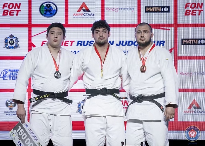 Серикбай Жанабеков и Алина Сергеева — призёры международного турнира в Хабаровске