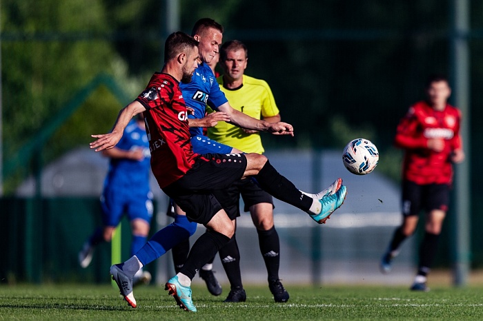Ближайший соперник футбольного клуба «Тюмень» укрепил состав