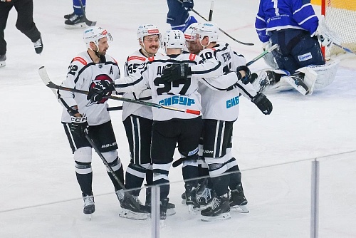 Игрок хоккейного «Рубина» Михаил Стихановский: «Пропускали слишком много контратак»