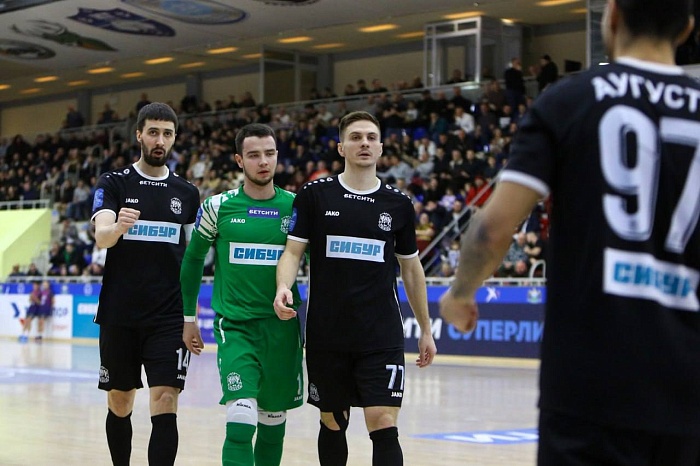 Губернатор Тюменской области Александр Моор поздравил компанию СИБУР с 30-летием