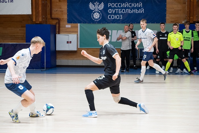 Высшая лига. "Восток". "Тюмень-дубль"- "Норильский никель-2". 7 тур