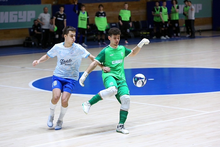 Высшая лига. "Восток". "Тюмень-дубль" - "Факел-ЮКИОР"