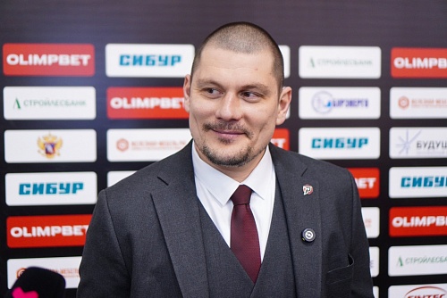 Главный тренер хоккейного «Рубина» Александр Осипов: «Старый конь борозды не портит»
