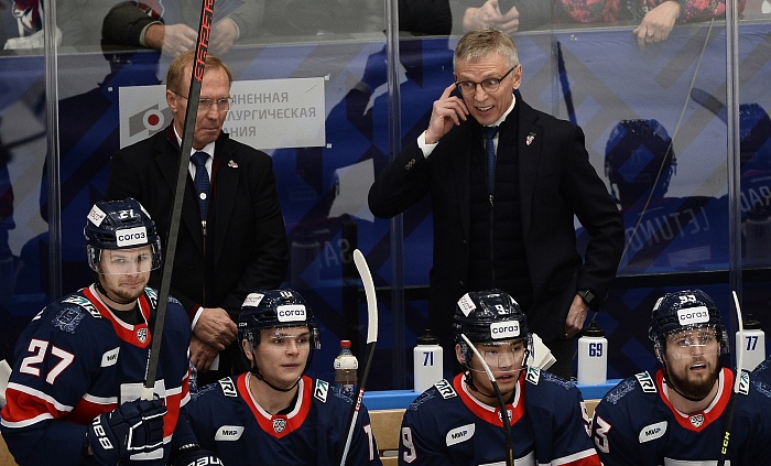 Игорь Ларионов в работе