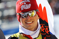 Победитель эстафеты на чемпионате России по лыжным гонкам Денис Спицов: «У себя дома мы должны финишировать с флагом Тюменской области»