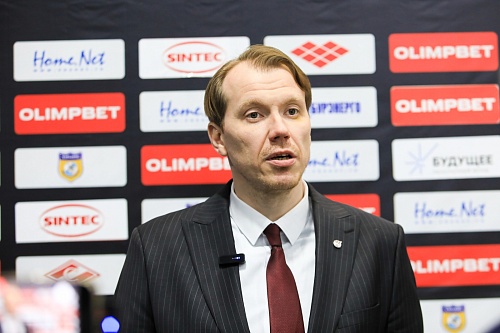 Главный тренер хоккейного «Рубина» Константин Фаст: «Дисциплина подвела, и «голиков» нам не хватает»