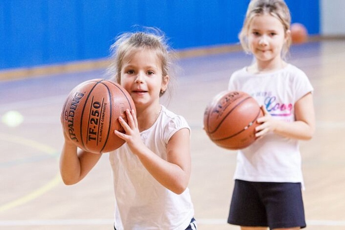 За «Оранжевым мячом», или Как выбрать спортивную секцию для ребёнка