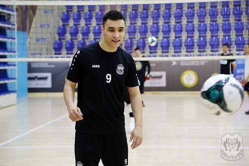 Экс-игрок «Тюмени» Азиз Муждаков сделал дубль в составе питерского «Кристалла»