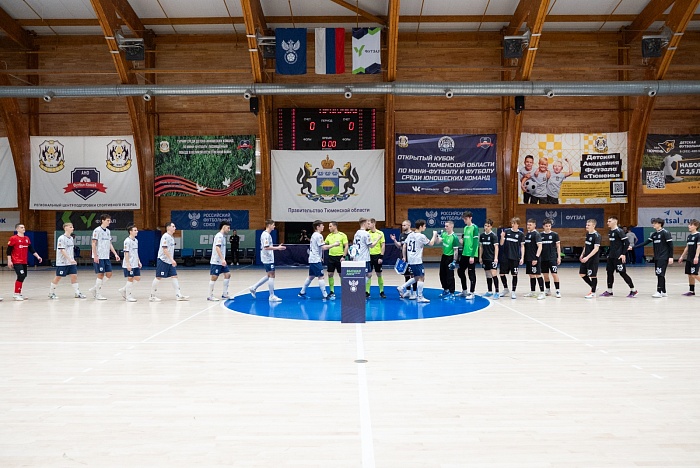 Высшая лига. "Восток". "Тюмень-дубль"- "Норильский никель-2". 7 тур