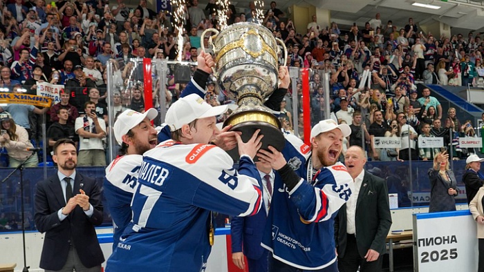 "Торпедо-Горький" под руководством экс-тюменца Алексея Исакова - чемпион ВХЛ