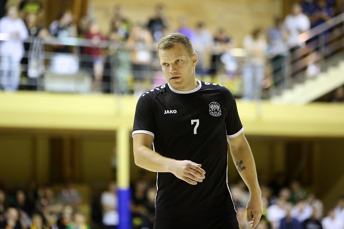 Турнир на призы Тюменской области. "Тюмень" - "Сибиряк"