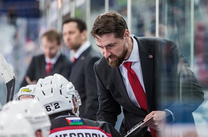 Новому главному тренеру хоккейного «Рубина» Александру Осипову поможет в работе с командой Николай Золотухин