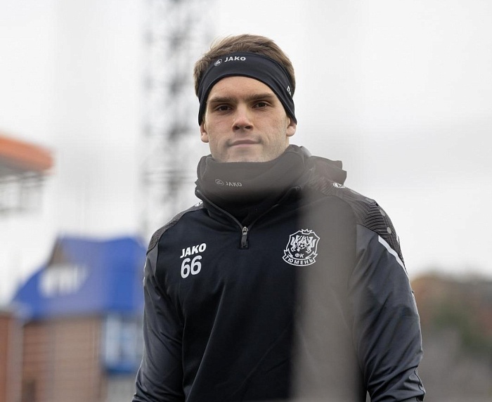 Никита Янович сохраняет первую строчку в списке лучших голкиперов по сейвам