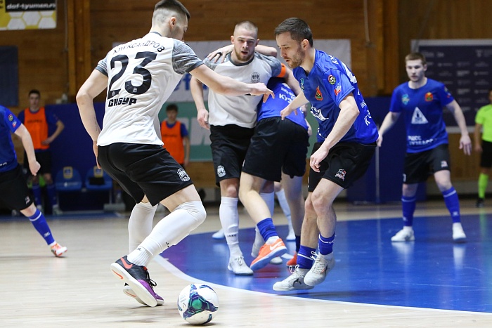 Высшая лига. "Восток". "Тюмень-дубль" - "Кузбасс". 7 тур