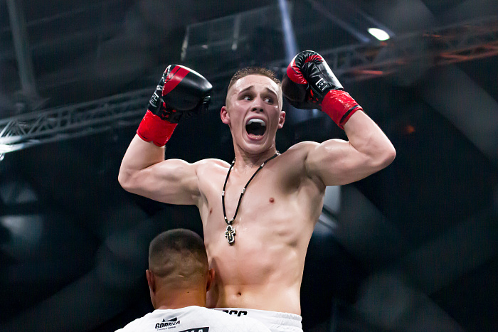 От ресторана до октагона: истории бойцов RCC об их пути в спорте