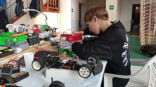 В Ишиме с успехом прошел первый этап Кубка Тюменской области по автомодельному спорту