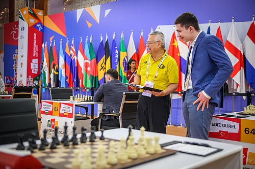 Иван Землянский на Кубке мира обыграл американского шахматиста