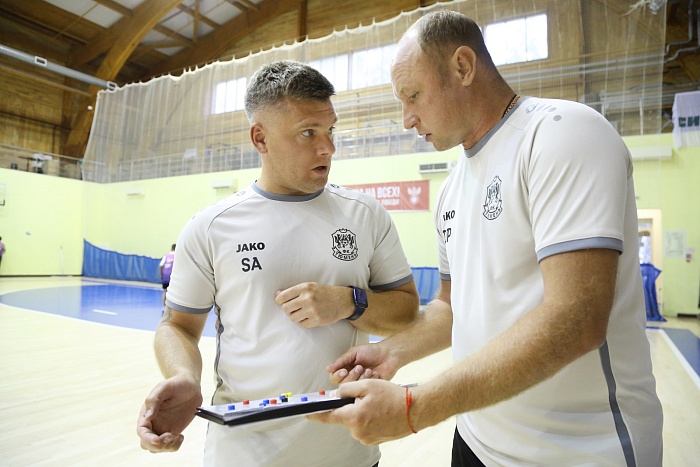 Турнир на призы Тюменской области. "Тюмень" - "Сибиряк"