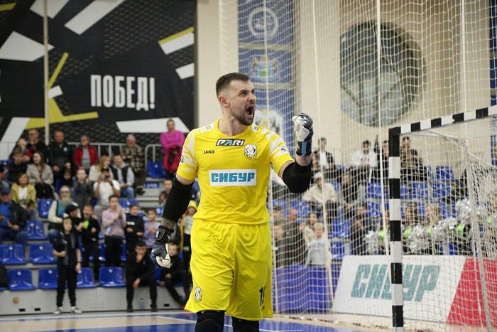 Экс-вратарь «Тюмени» Альберт Цайдер продолжит карьеру в «Газпроме-Югре»
