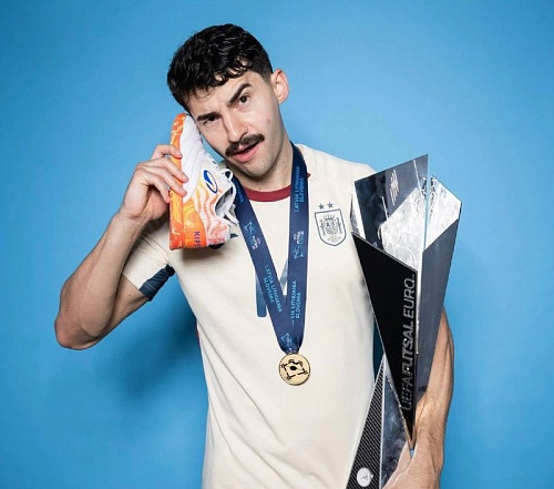 Игрок футзального клуба "Тюмень" Хесус Гордильо: "Выиграть чемпионат Европы — это счастье"