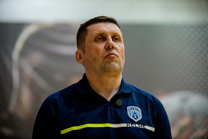 Главный тренер 