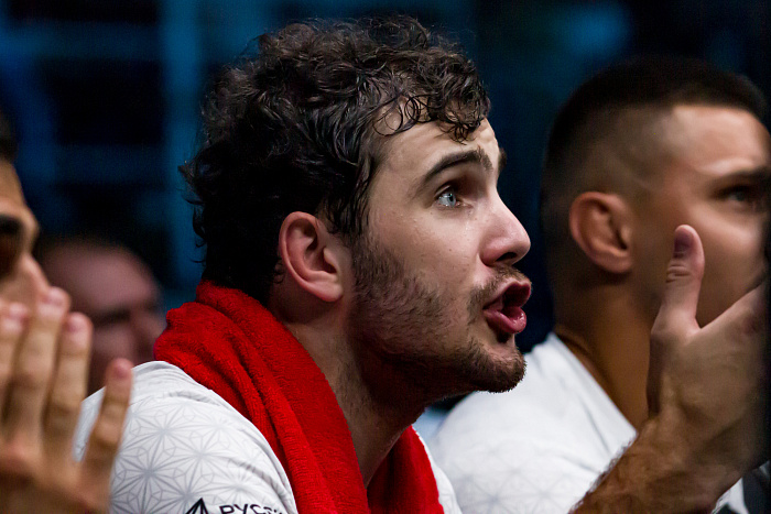 От ресторана до октагона: истории бойцов RCC об их пути в спорте