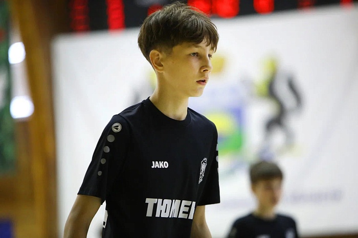 Игрок футзального клуба «Тюмень U16» Никита Батырев: «Вряд ли я смогу забивать так же, как это делает папа»
