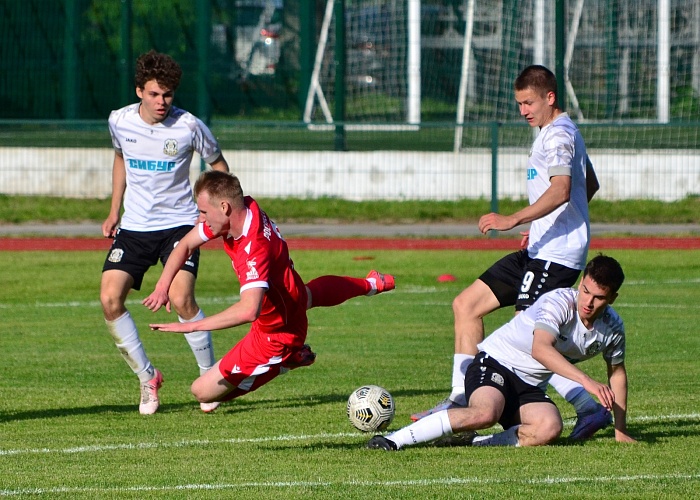 Тюменцы дома уступили «Уфе-М», а тоболяки проиграли в Аше