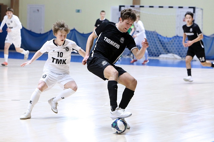 Юноши из «Тюмени U18» выиграли регулярный чемпионат футзальной Юниорлиги