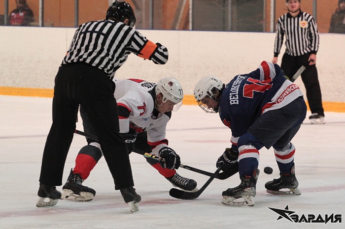 Тюменский СХК «Газовик» дома уступил команде из столицы Урала