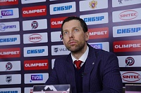 Главный тренер хоккейного клуба «Рубин» Денис Ячменёв: «Надеюсь, что игроки накануне плей-офф хорошо спят и набираются сил»