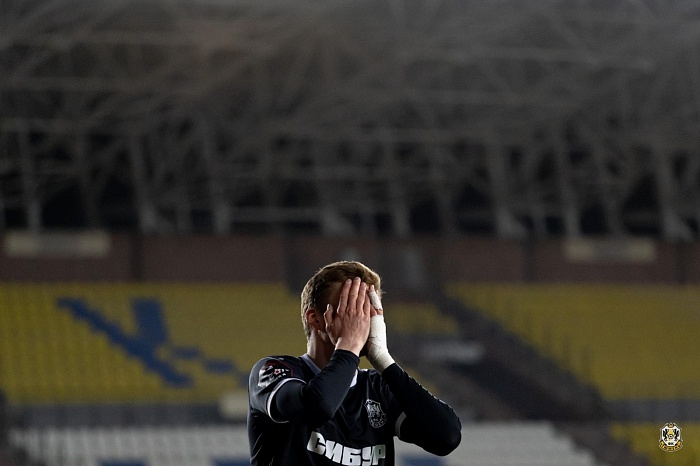 Футболисты "Тюмени" отстают от лидера "серебра" на восемь очков