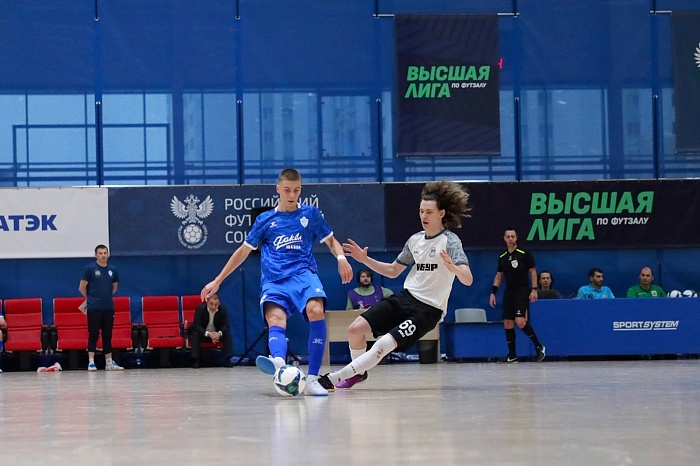 Тюменские дублёры одолели сургутян