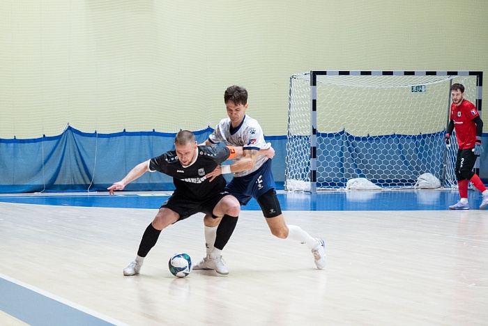 Высшая лига. "Восток". "Тюмень-дубль"- "Норильский никель-2". 7 тур