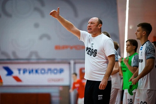 Главный тренер футзального клуба "Тюмень" Денис Абышев: "Четыре матча провели на морально-волевых"