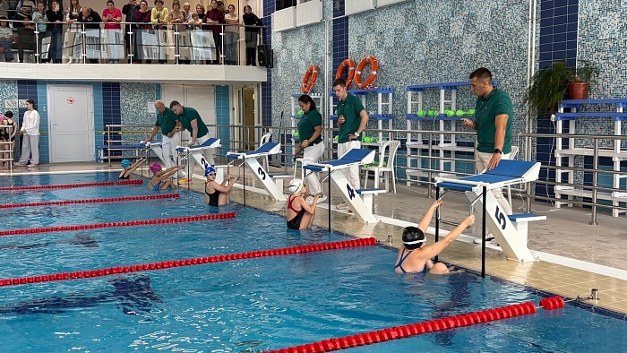 Традиционный турнир по плаванию «Золотая осень» прошёл в областной столице