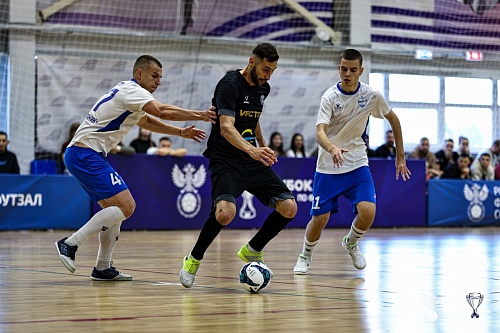 Дубль Максима Волынюка принёс победу над «банщиками»