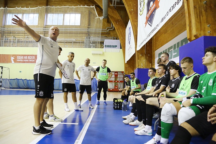 Турнир на призы Тюменской области. "Тюмень" - "Сибиряк"