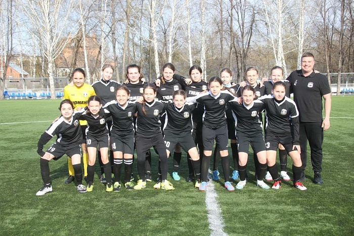 Тюменки поспорят за футбольную бронзу