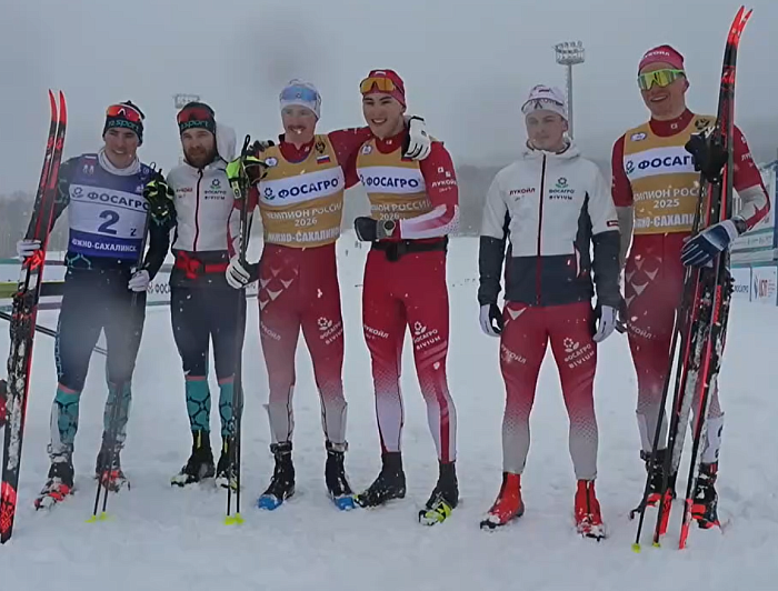 Ардашев, Терентьев, Большунов — шикарный финиш командного спринта на чемпионате России