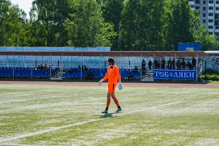 Областное дерби в Тобольске завершилось вничью