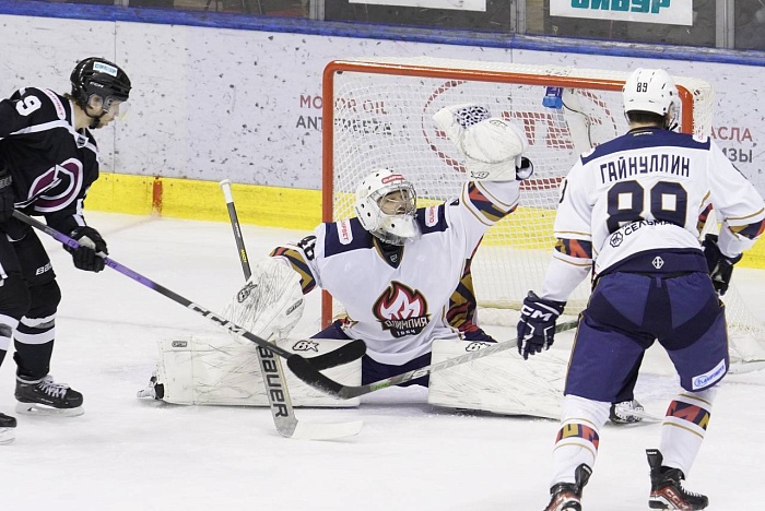 Хоккейный клуб «Рубин» обыграл команду из Кирово-Чепецка